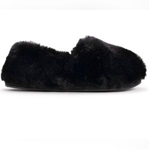 MUK LUKS | Black Fuzzy Ayla Slipper - Women